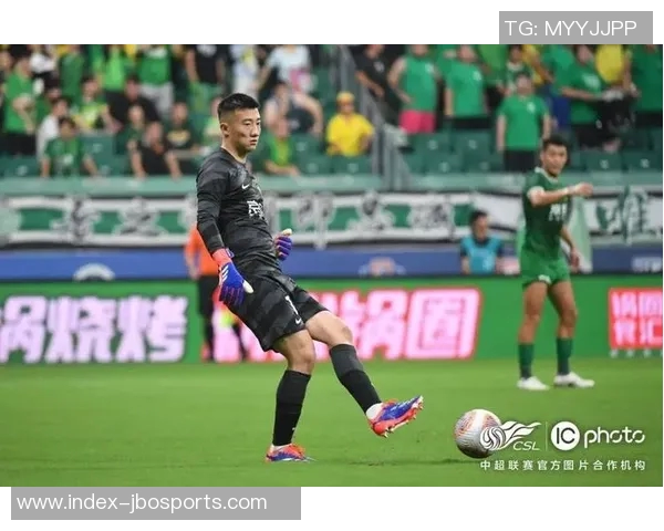 韩佳奇随国安冬训恢复中目前尚未达到比赛状态 韩佳奇随国安冬训恢复中目前尚未达到比赛状态