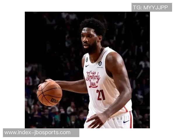 范弗里特盛赞小加对恩比德的防守能力称其为最爱队友之一 范弗里特盛赞小加对恩比德的防守能力称其为最爱队友之一